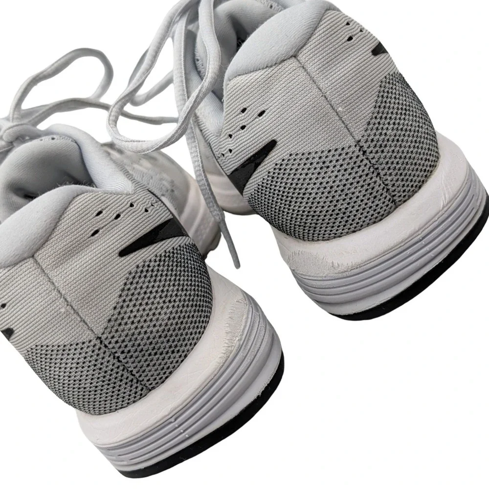 Nike Air Zoom Vomero 11 Running Shoes Wolf Grey Black 818100-002 Womens Size 7‎